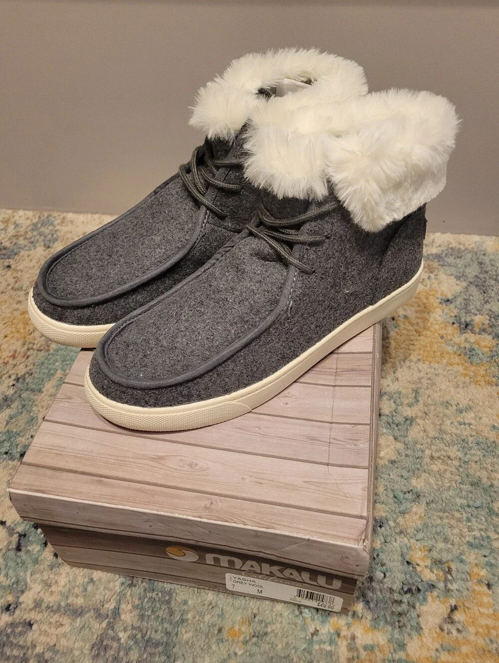 Makalu Grey Wool Boots Womens Sz 7